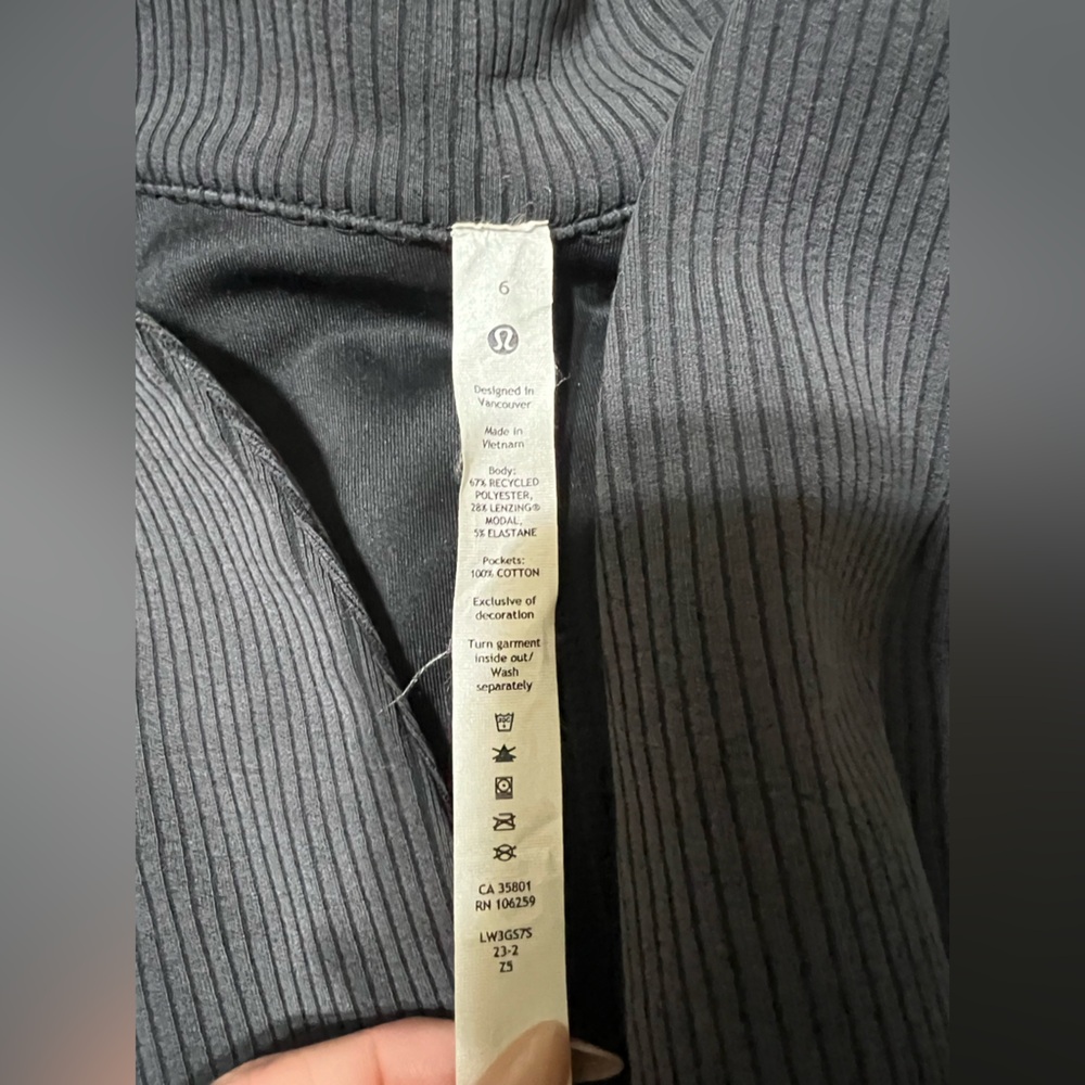Lululemon Ribbed Softstreme Belted Wrap Robe - Picture 6 of 6